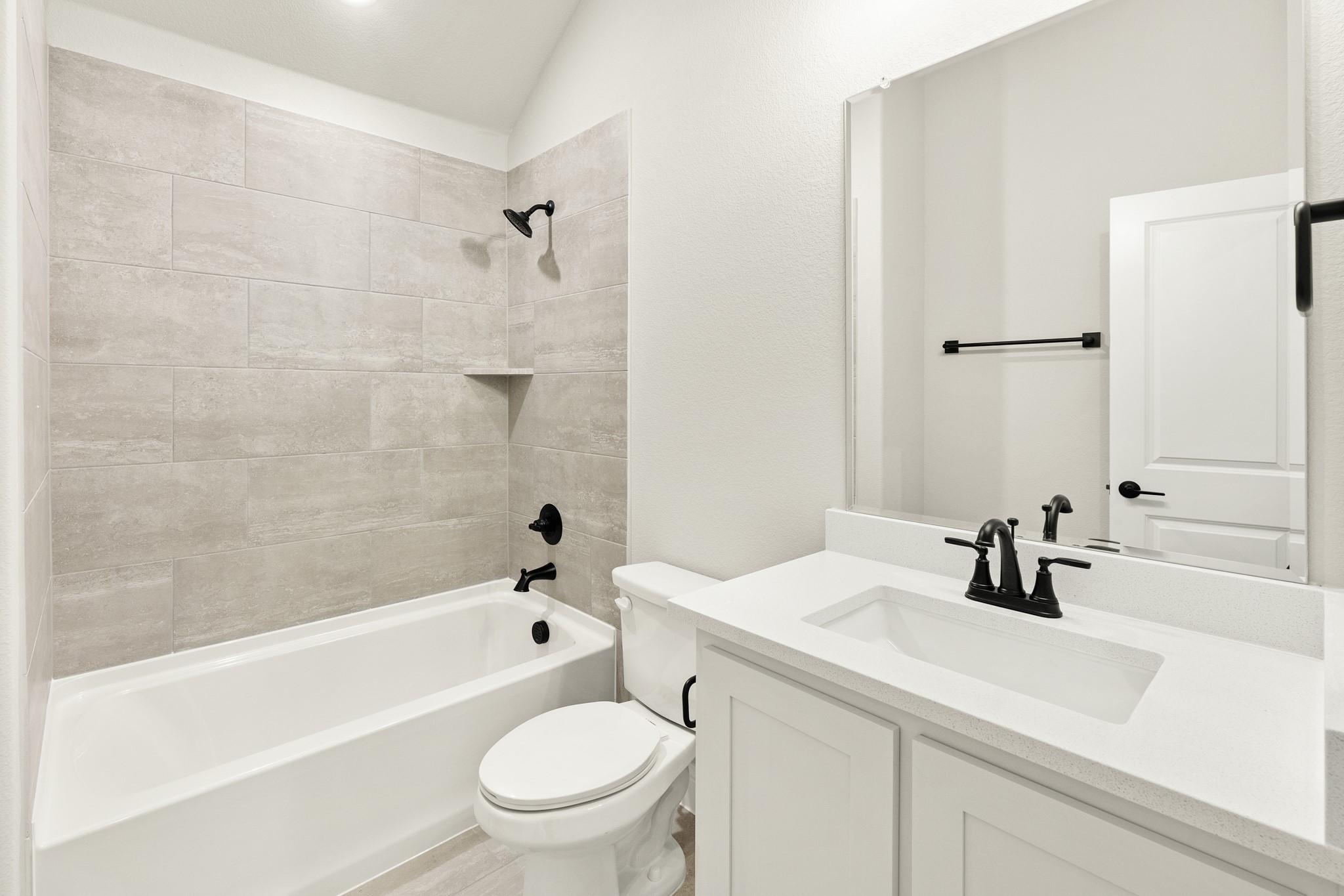 403 Crystal Lake Lane Red Oak TX 75154