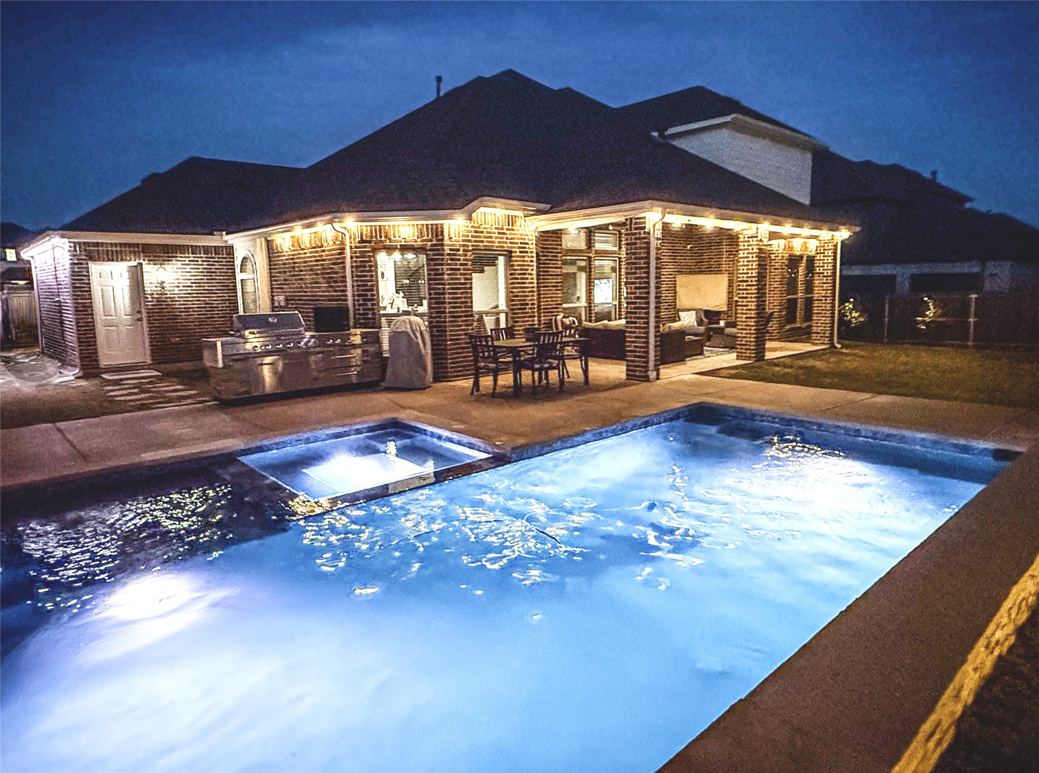 4305 Curlew Lane Garland TX 75043