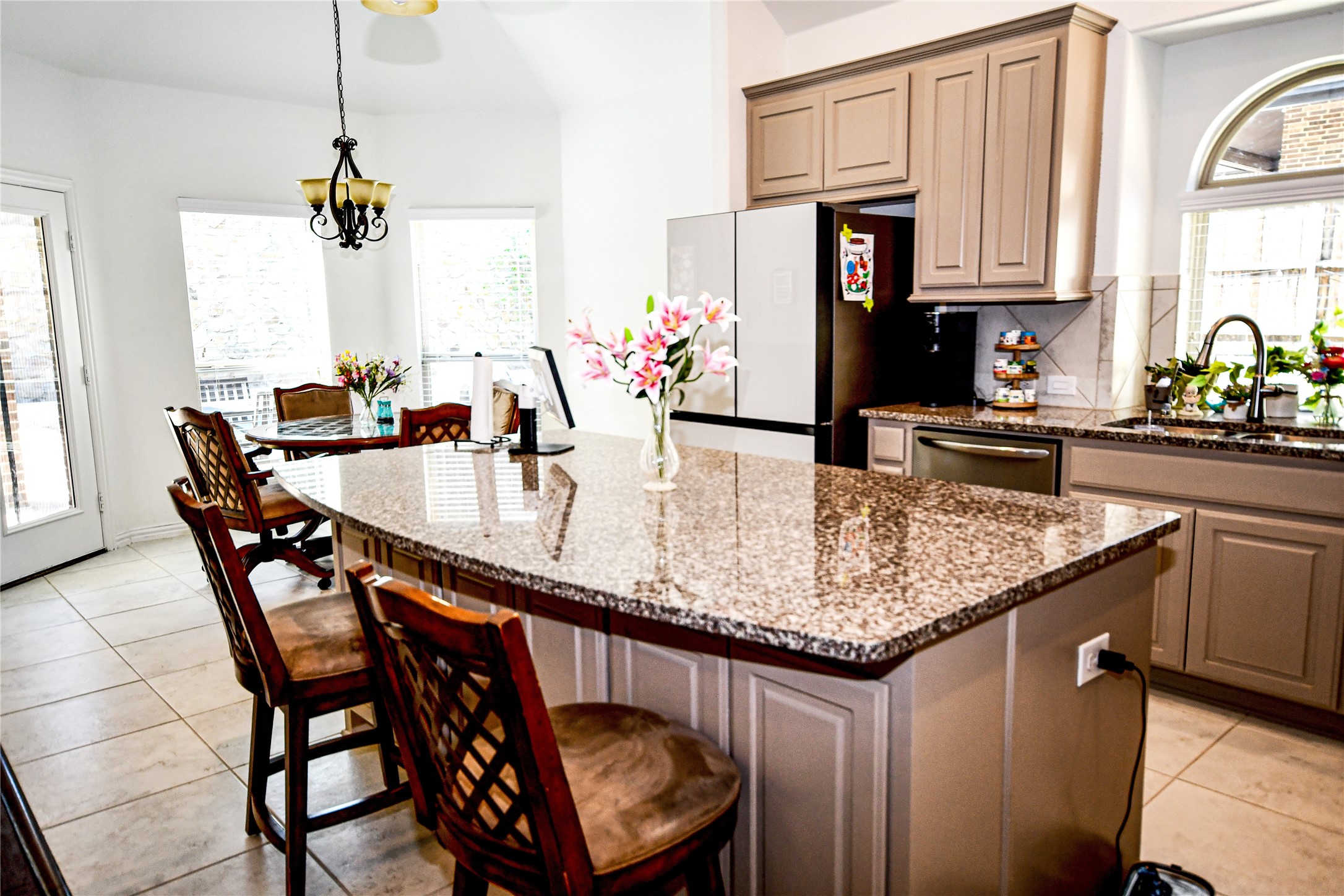 4305 Curlew Lane Garland TX 75043