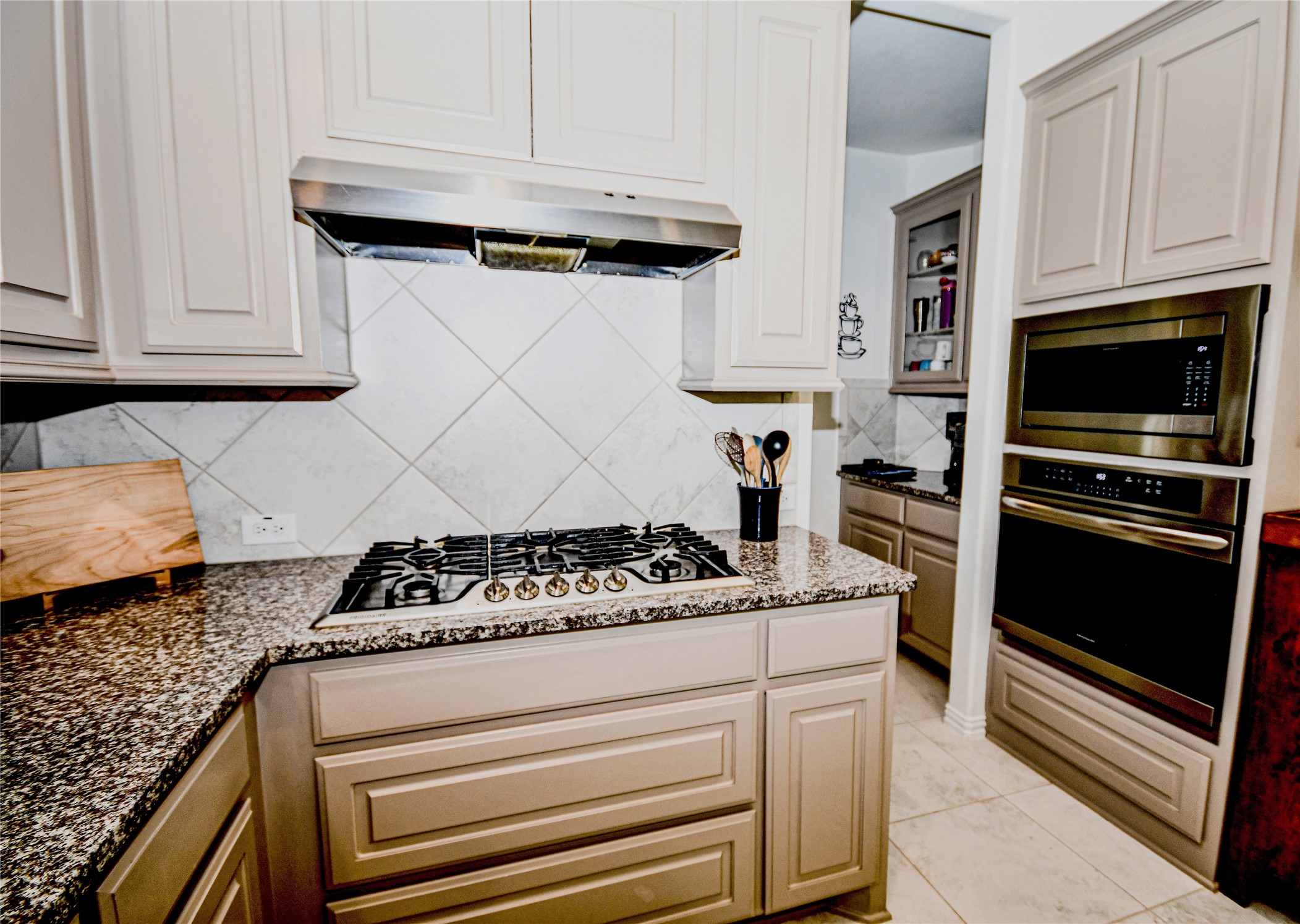 4305 Curlew Lane Garland TX 75043