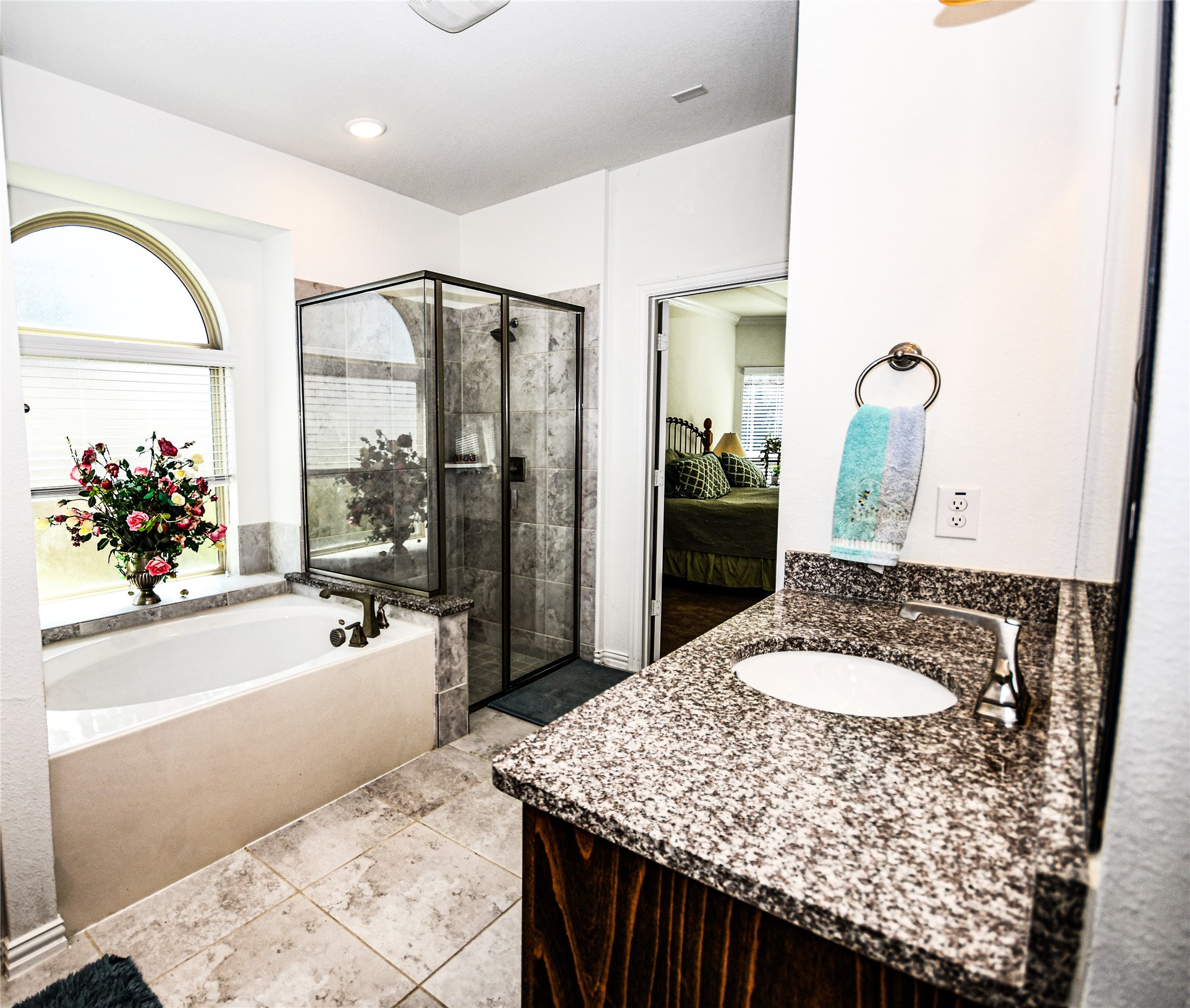 4305 Curlew Lane Garland TX 75043