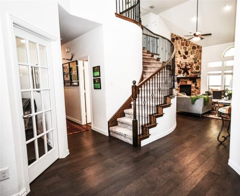 4305 Curlew Lane Garland TX 75043