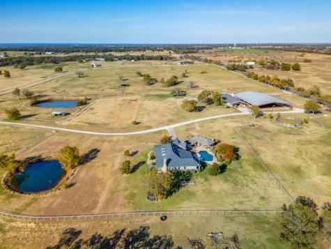 9722 Oak Creek Drive Pilot Point TX 76258