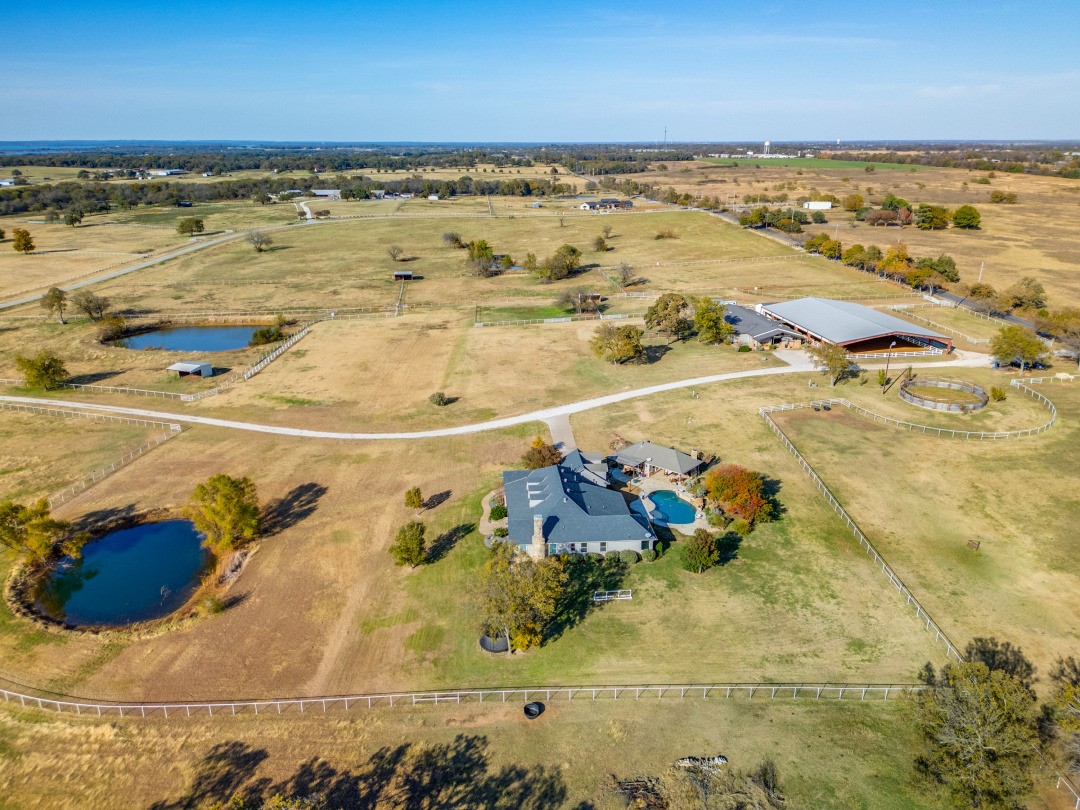 9722 Oak Creek Drive Pilot Point TX 76258