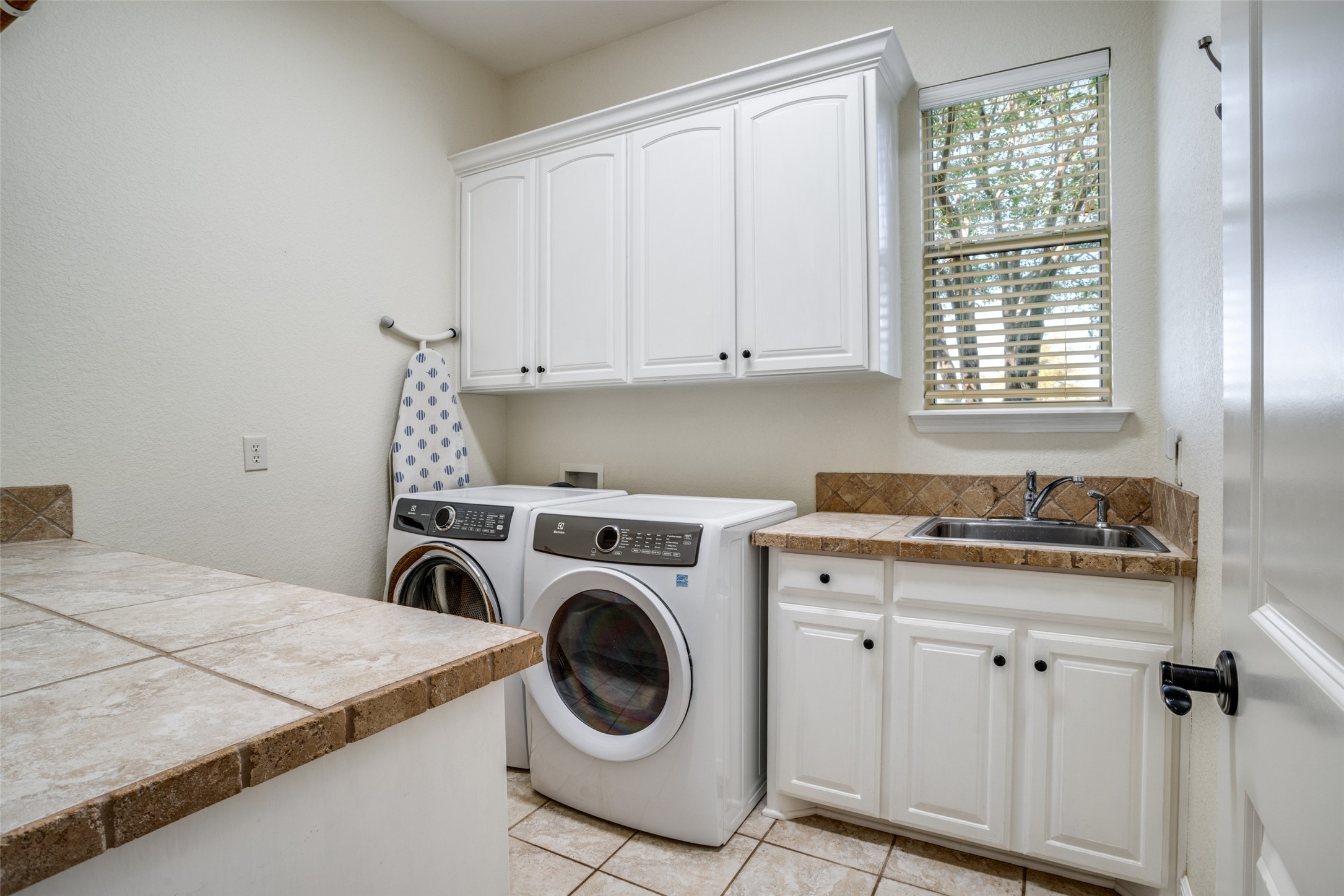 9722 Oak Creek Drive Pilot Point TX 76258