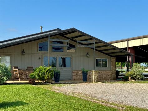 9722 Oak Creek Drive Pilot Point TX 76258