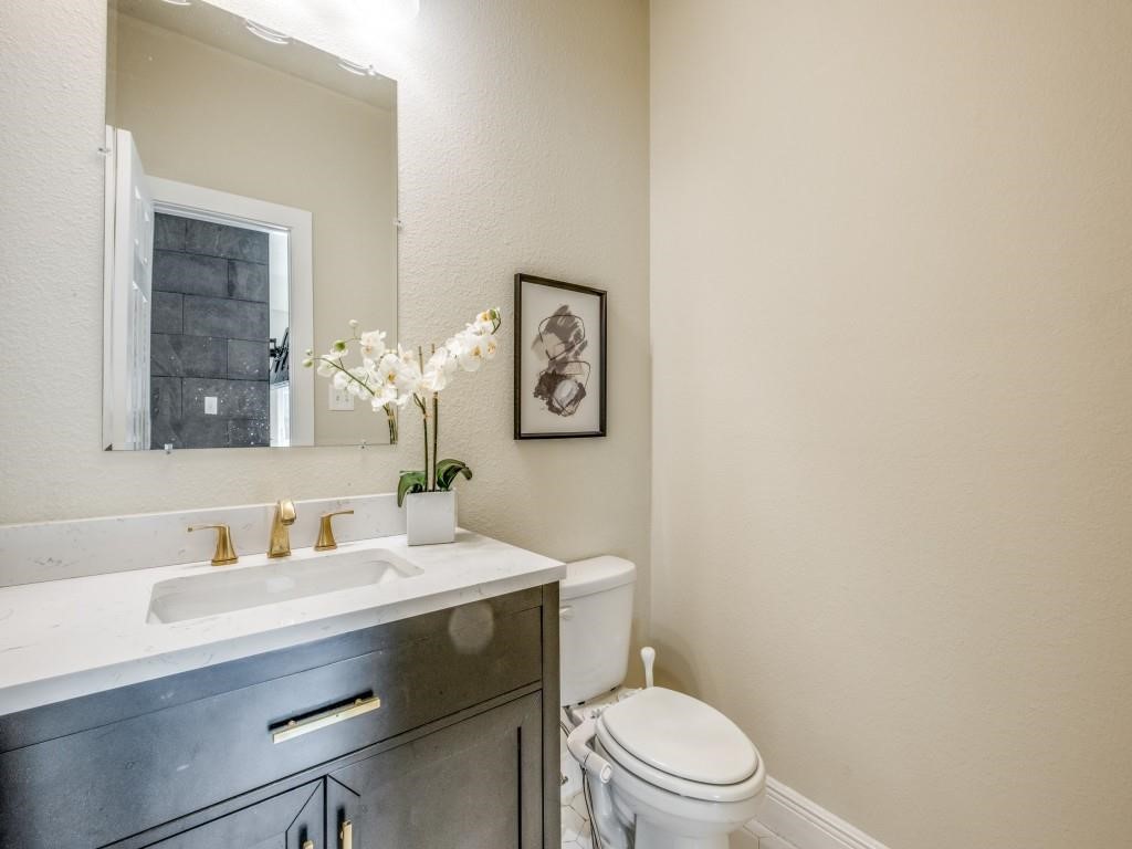 929 S Marlborough Avenue Dallas TX 75208