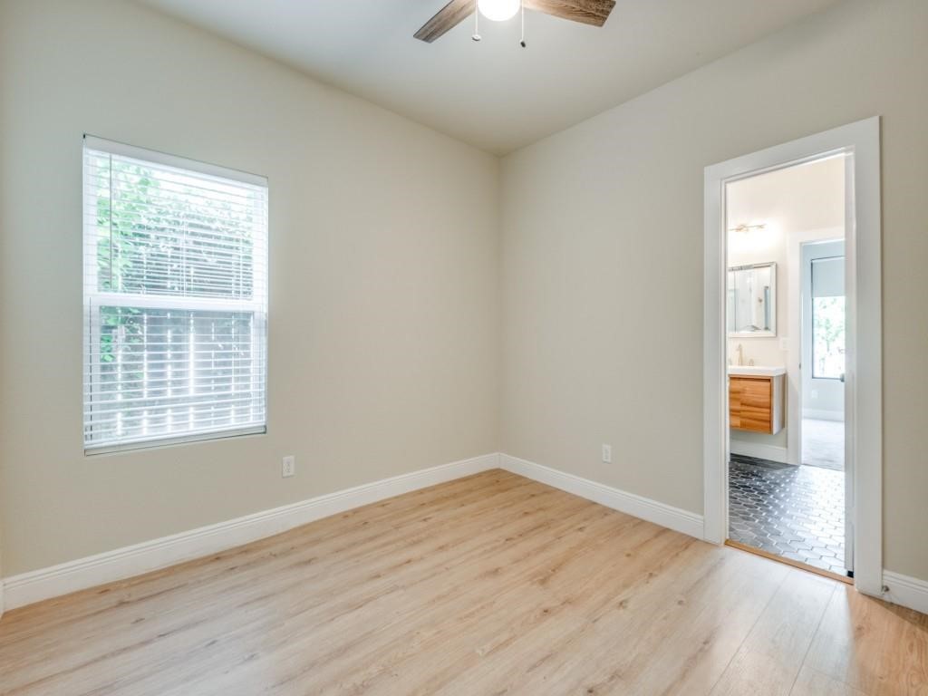 929 S Marlborough Avenue Dallas TX 75208