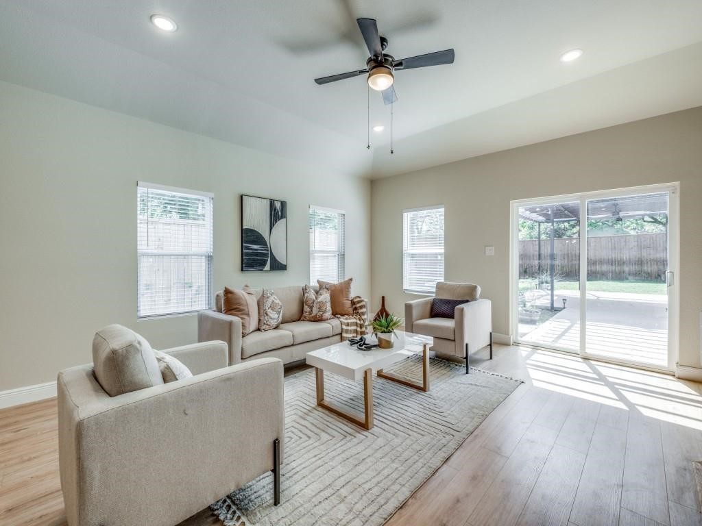 929 S Marlborough Avenue Dallas TX 75208