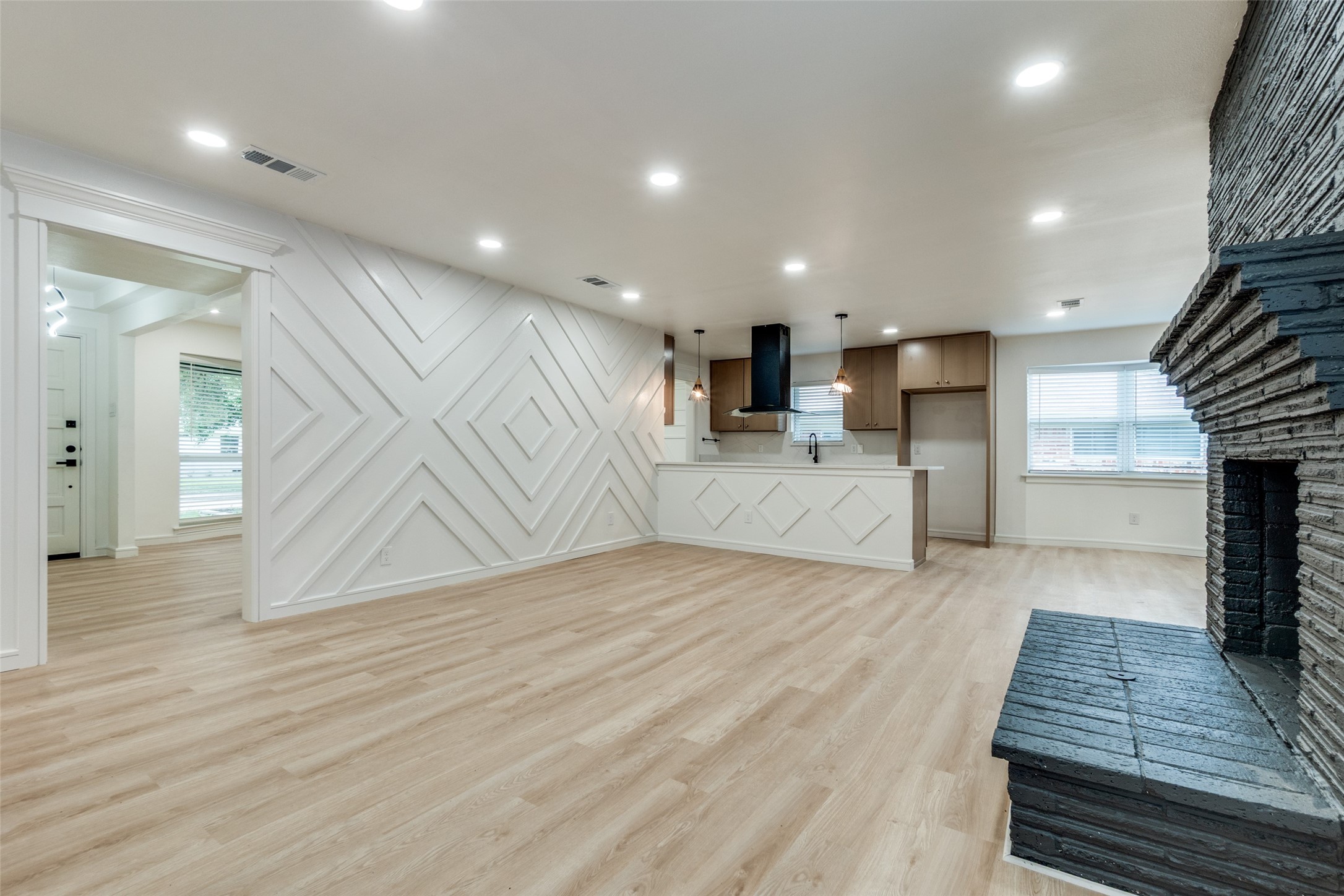 5323 Blaney Way Dallas TX 75227