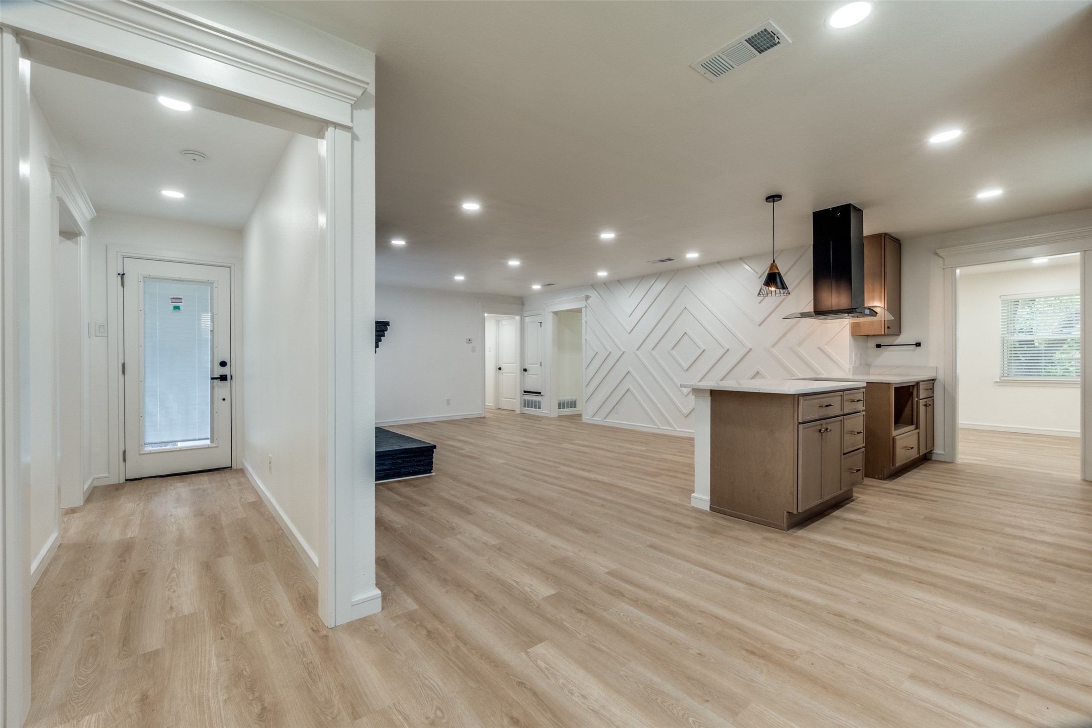 5323 Blaney Way Dallas TX 75227