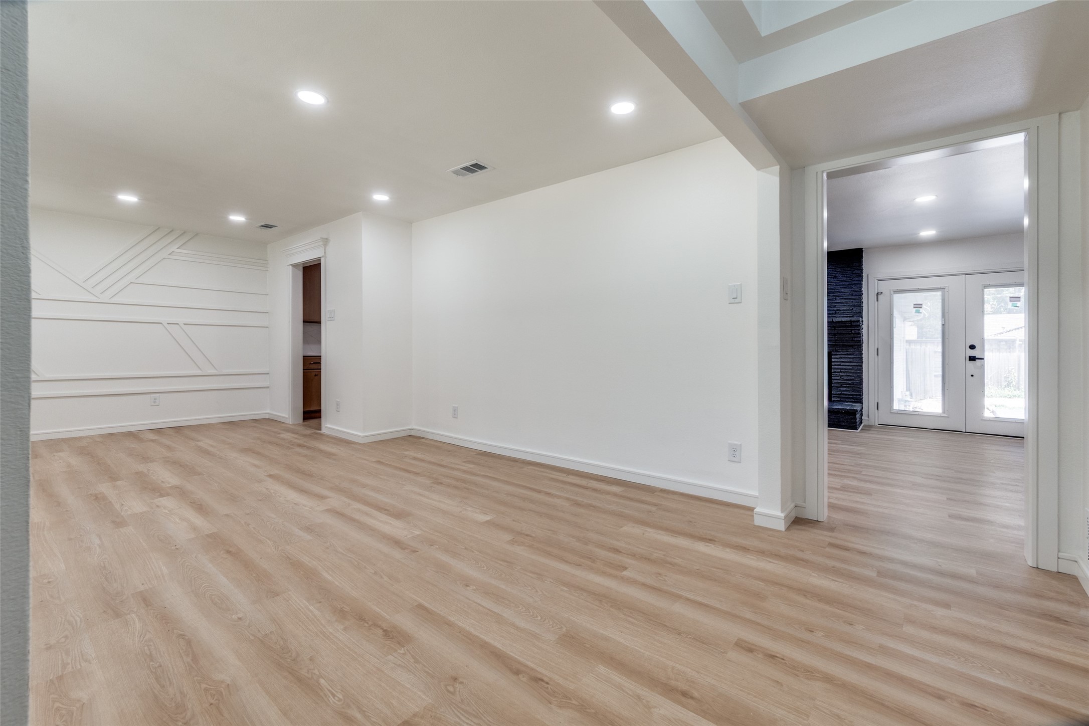 5323 Blaney Way Dallas TX 75227