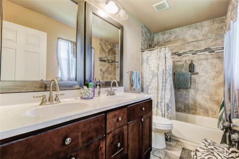 104 Richard Lane Azle TX 76020