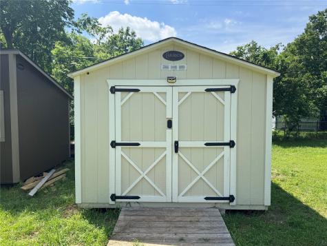 104 Richard Lane Azle TX 76020