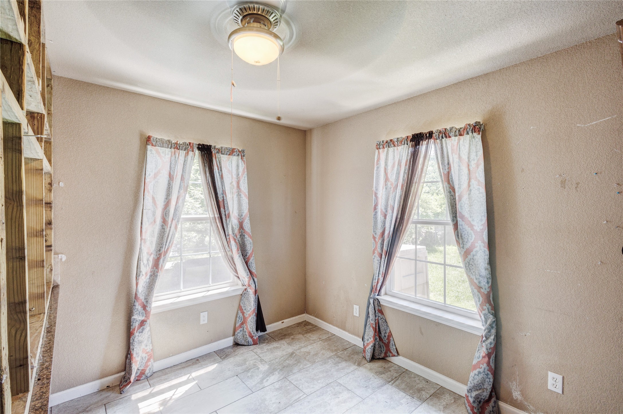104 Richard Lane Azle TX 76020