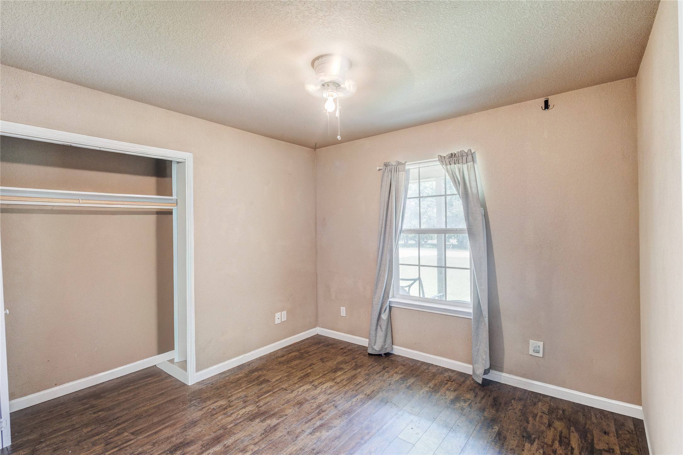 104 Richard Lane Azle TX 76020