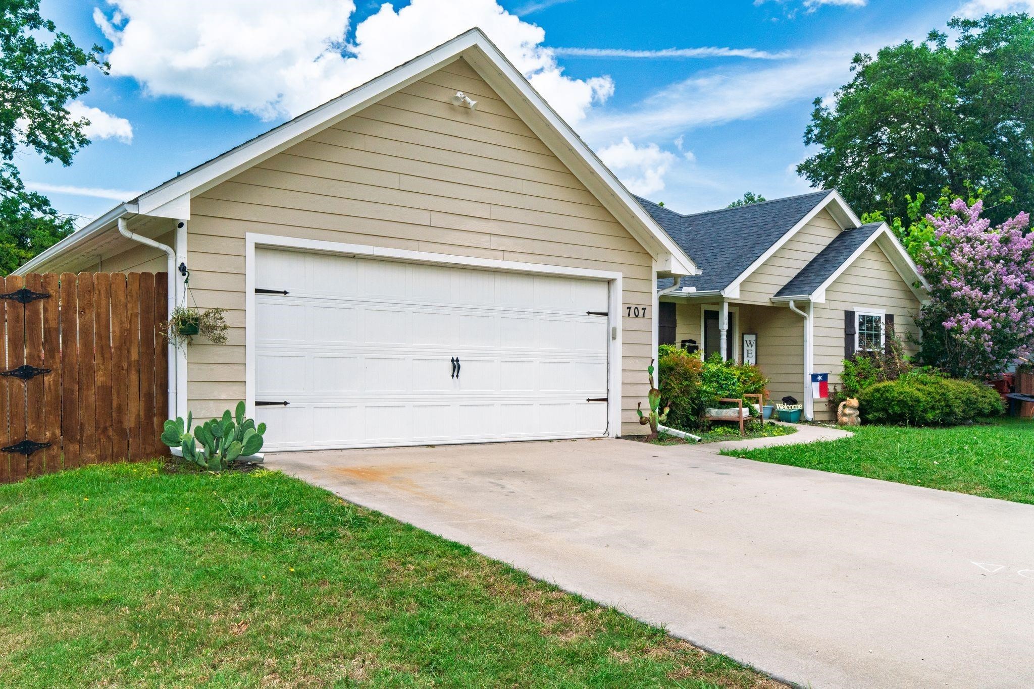 707 N Main Farmersville TX 75442
