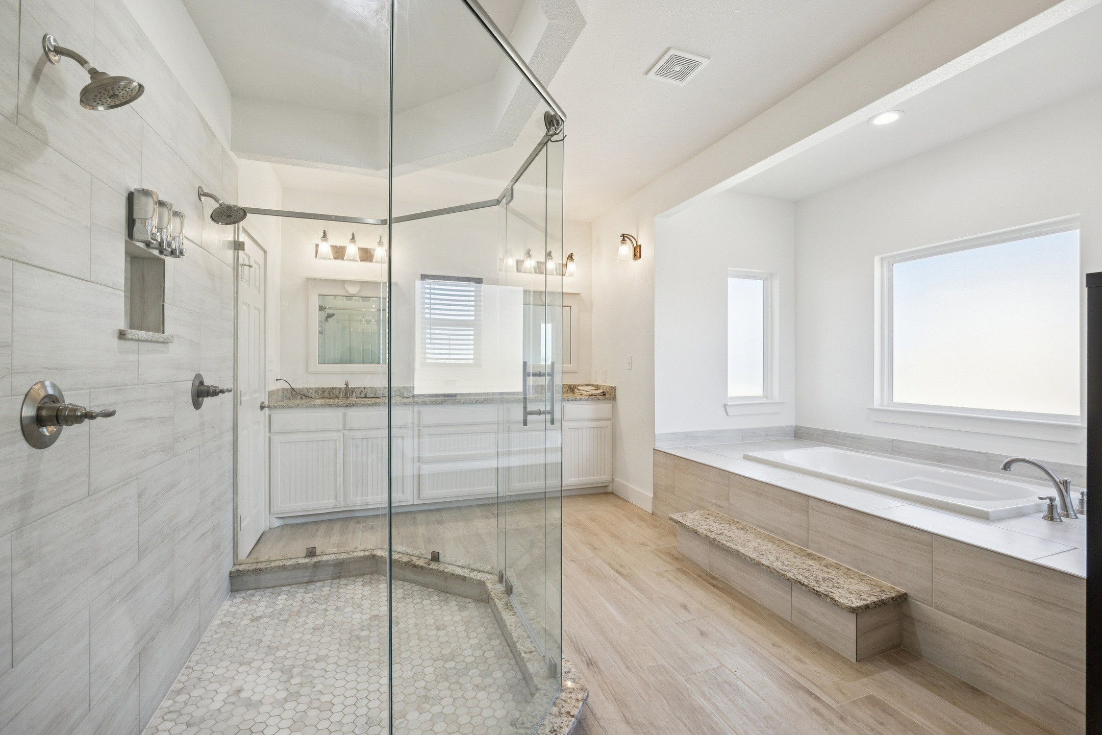1084 Justin Drive Springtown TX 76082