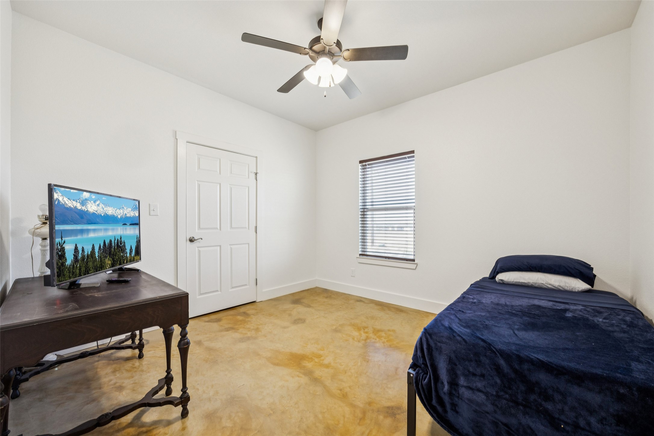 1084 Justin Drive Springtown TX 76082
