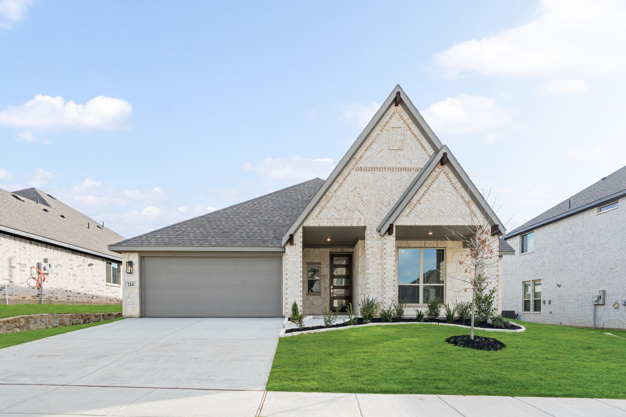 214 Comanche Trail Alvarado TX 76009