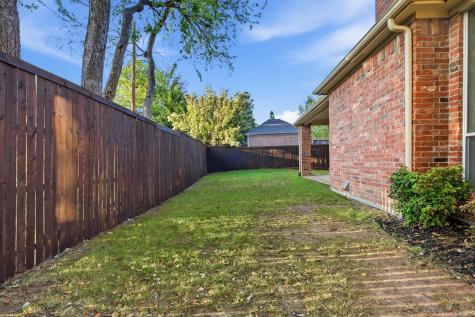 17431 Woods Edge Drive Dallas TX 75287