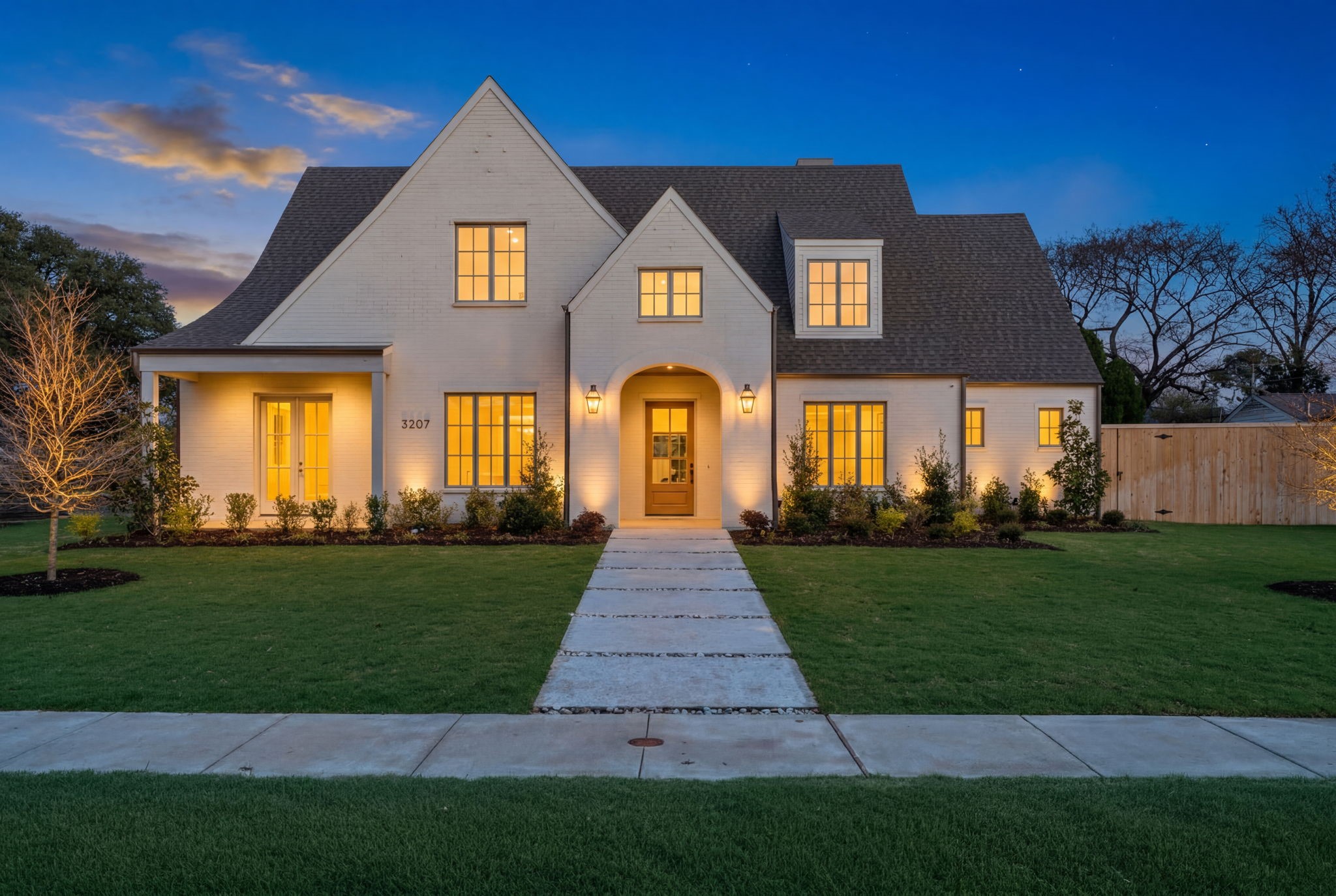 3207 Latham Drive Dallas TX 75229
