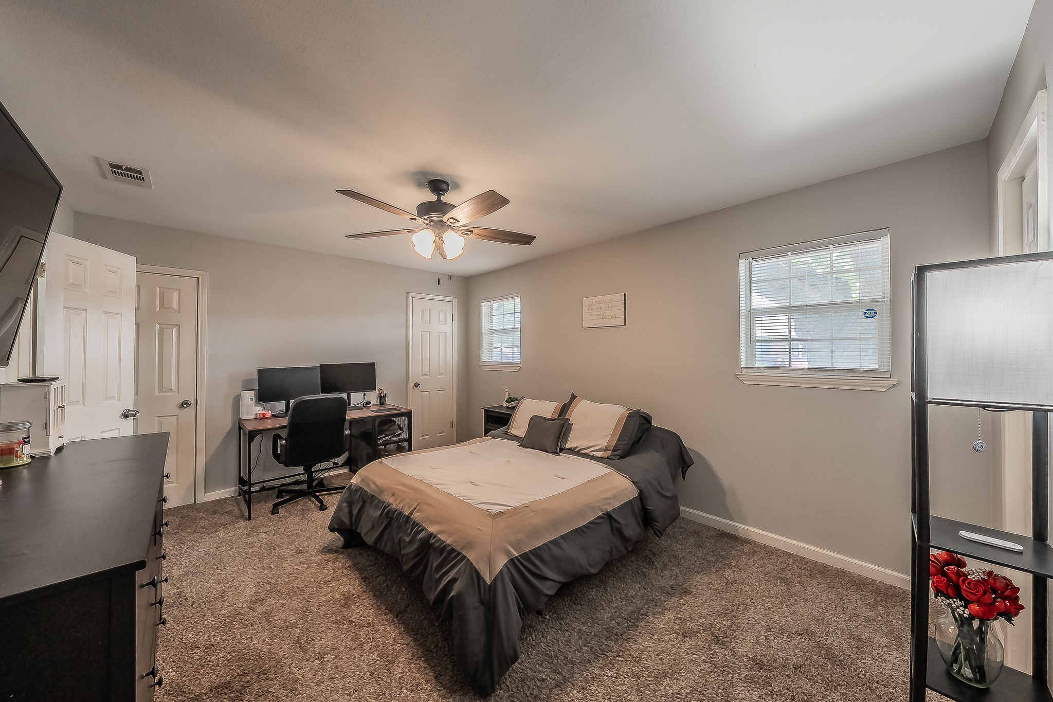 6037 Lindy Lane Watauga TX 76148