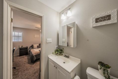 6037 Lindy Lane Watauga TX 76148