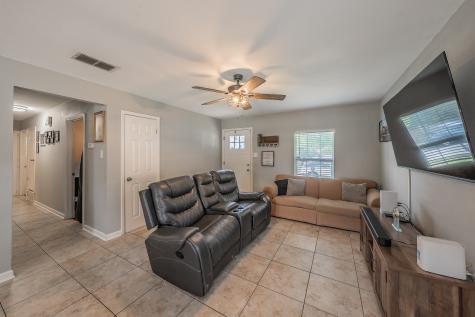 6037 Lindy Lane Watauga TX 76148
