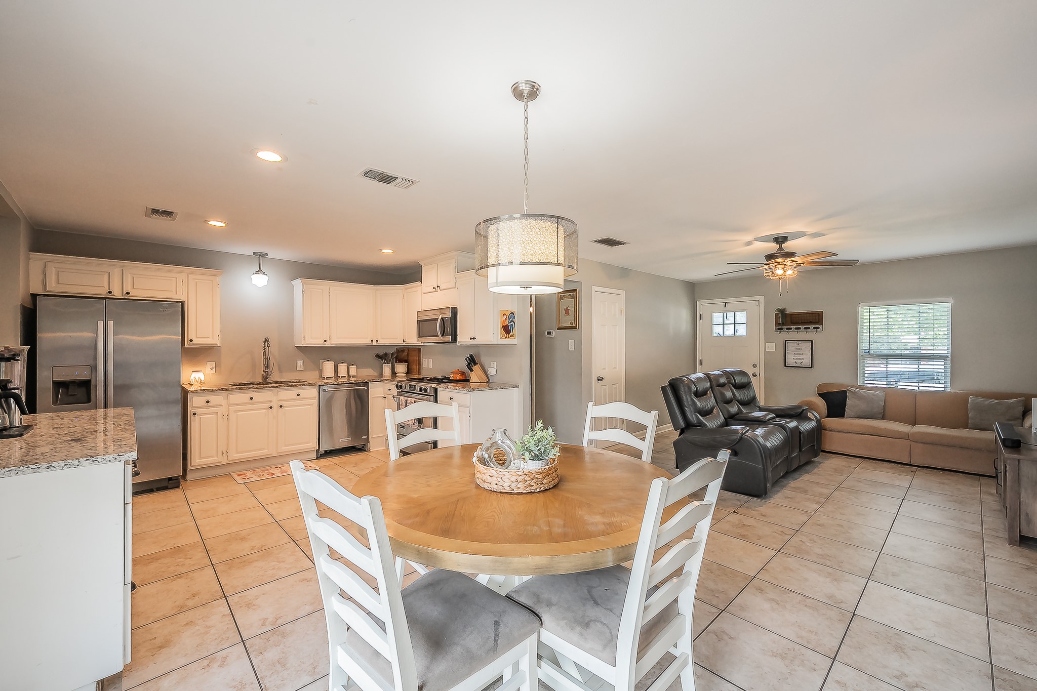 6037 Lindy Lane Watauga TX 76148