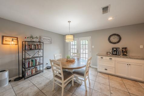 6037 Lindy Lane Watauga TX 76148