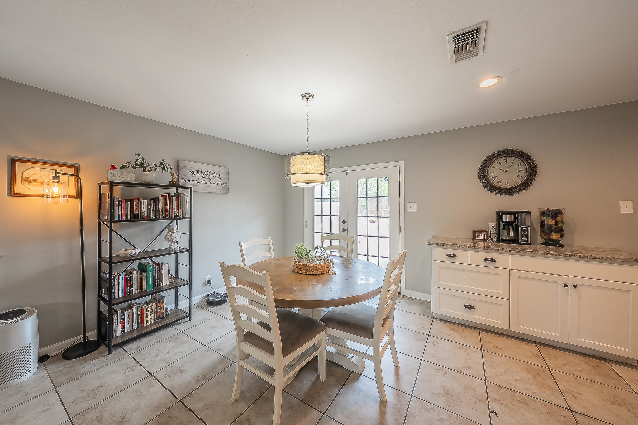 6037 Lindy Lane Watauga TX 76148