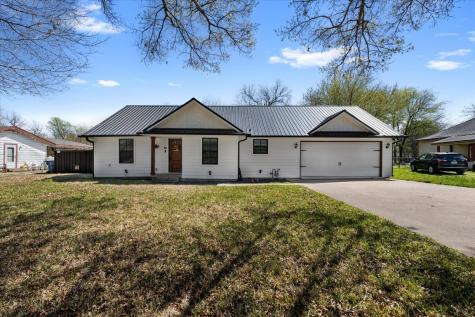 915 S College Street Waxahachie TX 75165