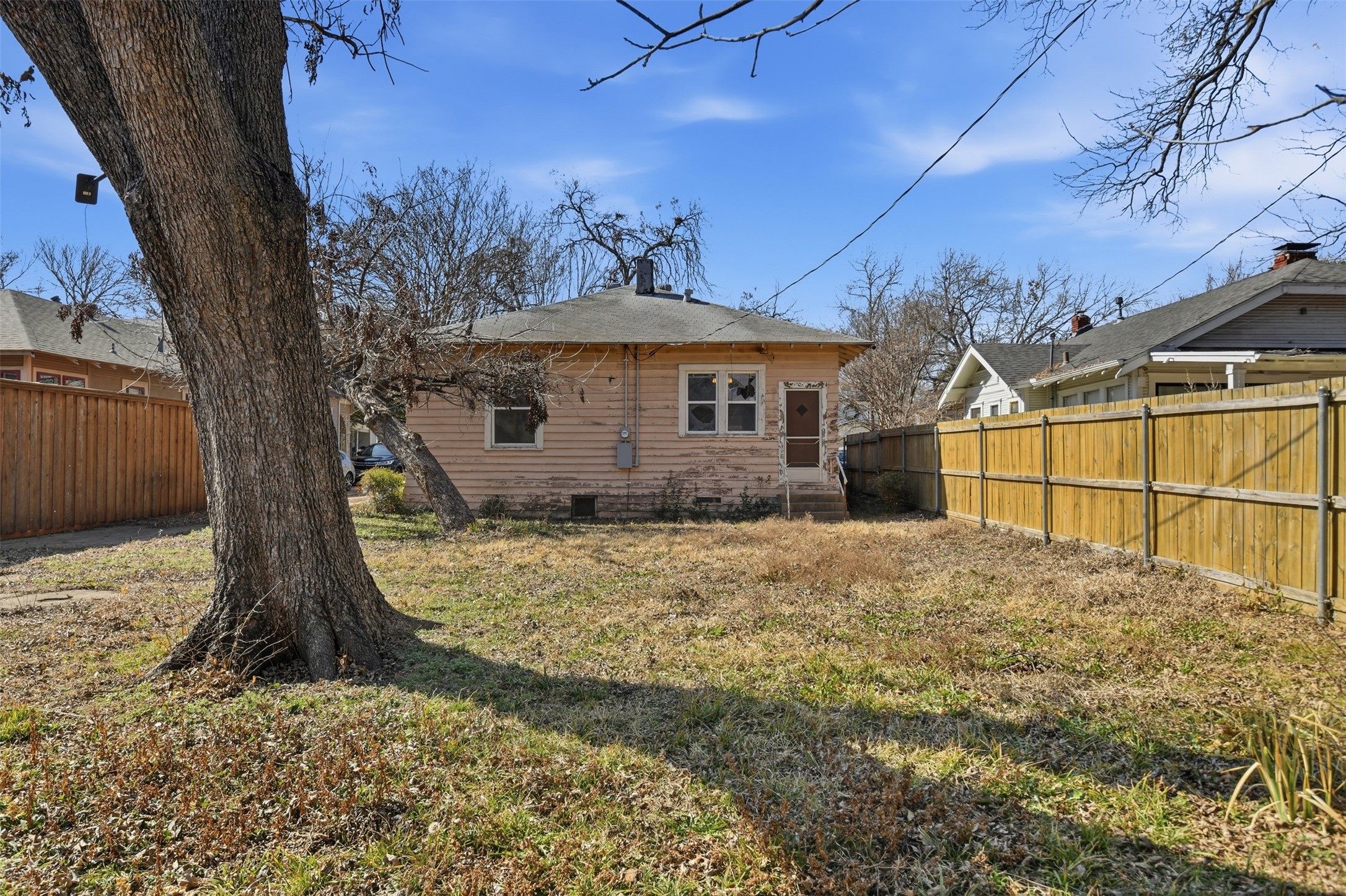 318 S Montclair Avenue Dallas TX 75208