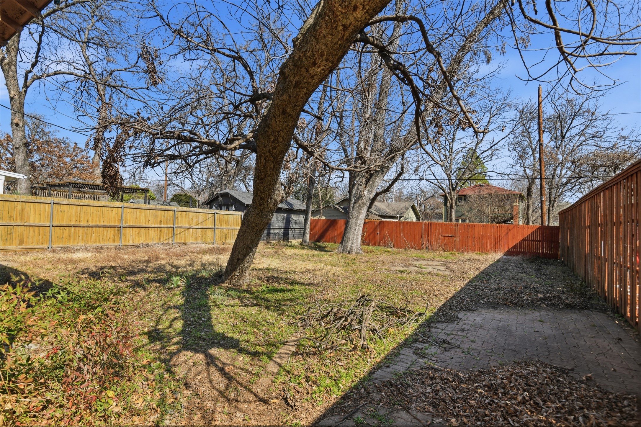 318 S Montclair Avenue Dallas TX 75208