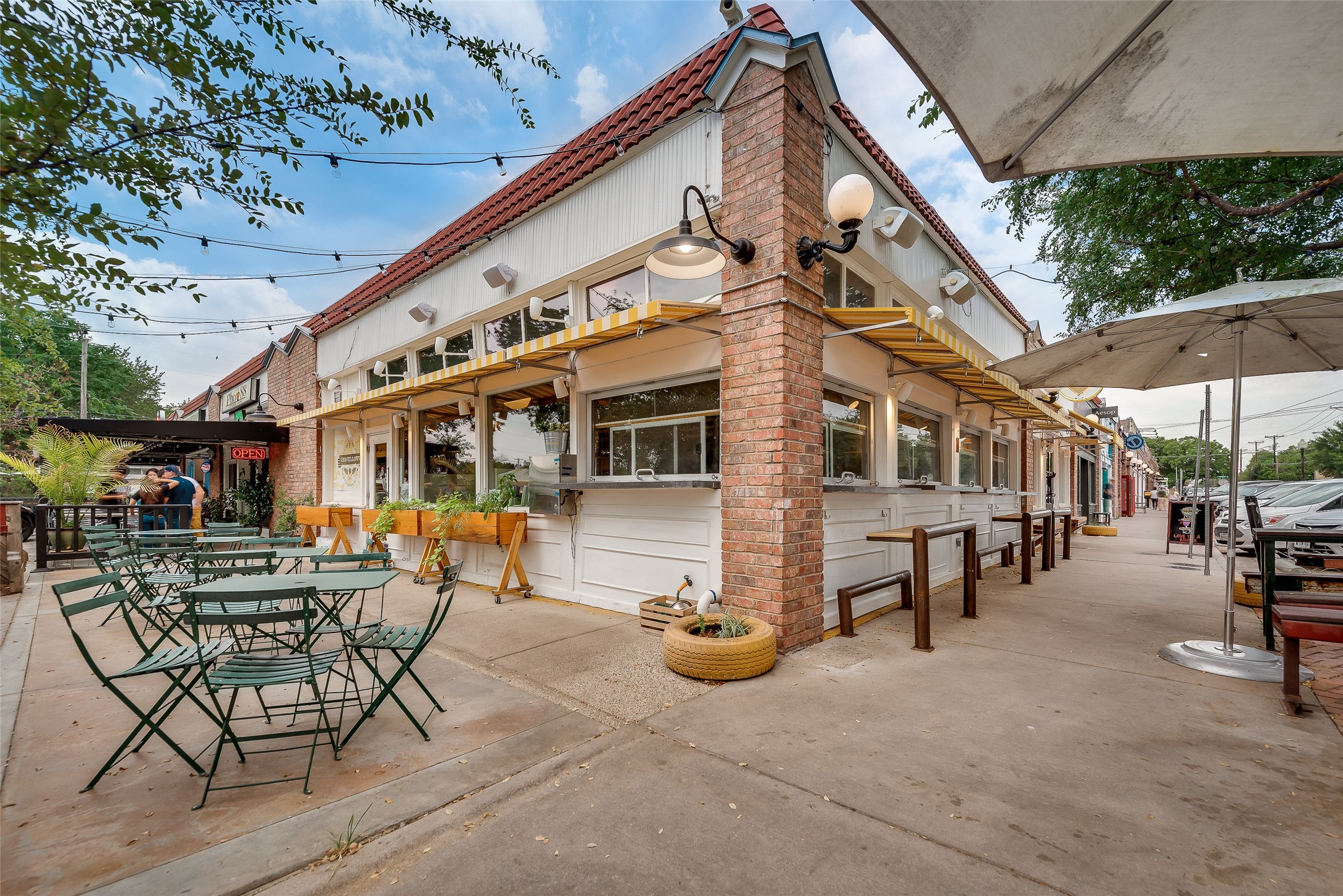 318 S Montclair Avenue Dallas TX 75208