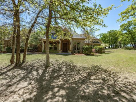 104 Lariat Court Azle TX 76020