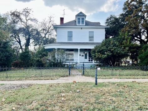 209 N Preston Street Ennis TX 75119