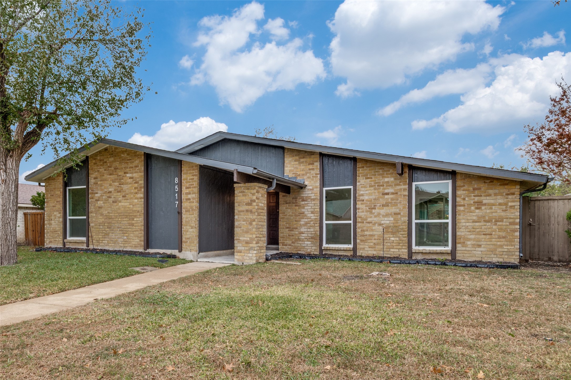 8517 Van Pelt Drive Dallas TX 75228