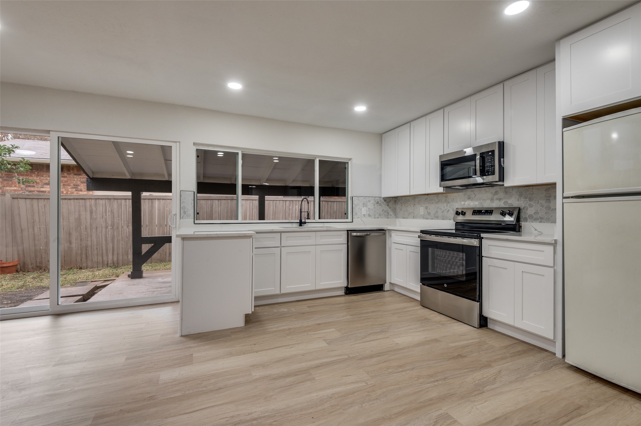 8517 Van Pelt Drive Dallas TX 75228