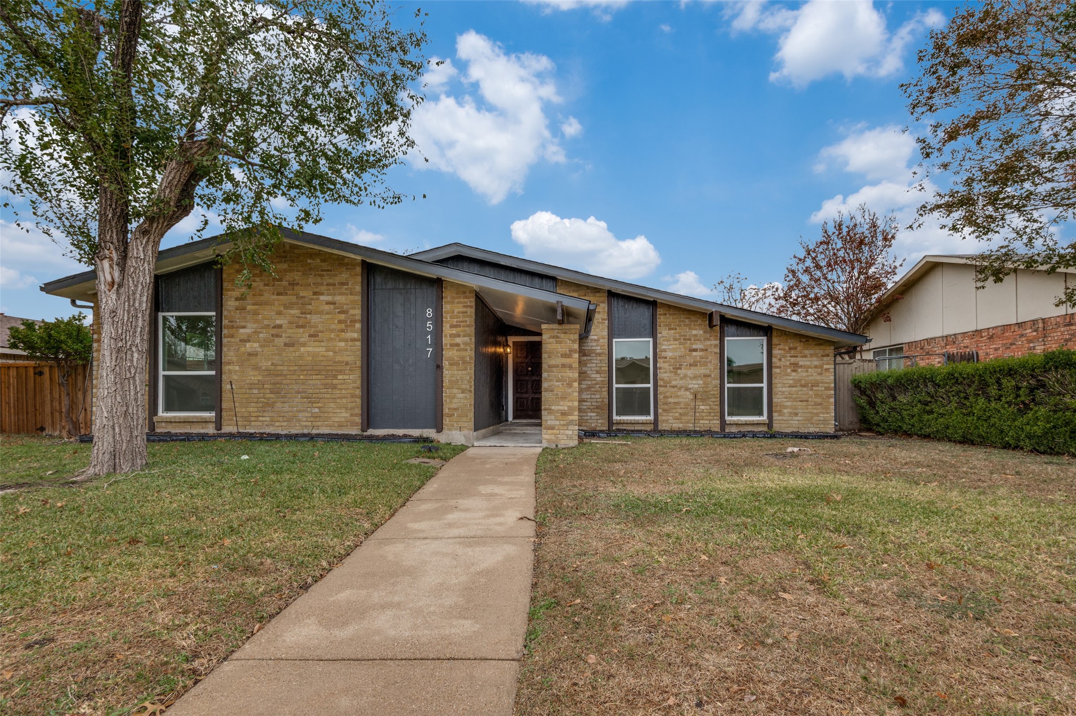 8517 Van Pelt Drive Dallas TX 75228