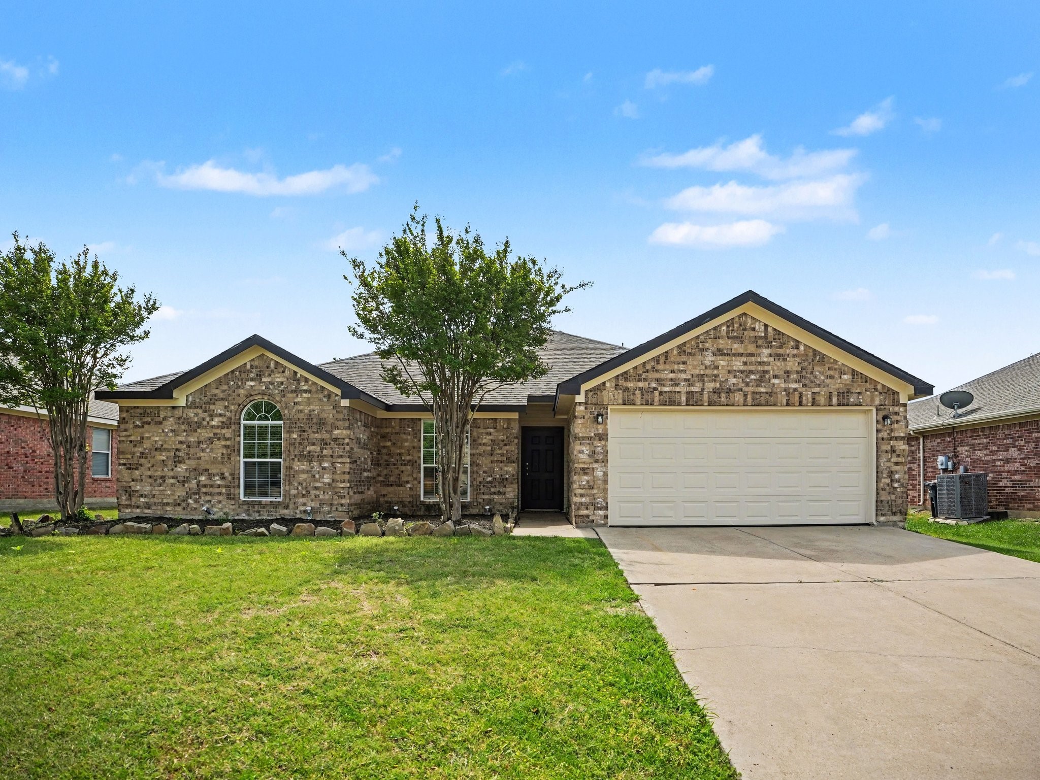 636 Dover Heights Trail Mansfield TX 76063
