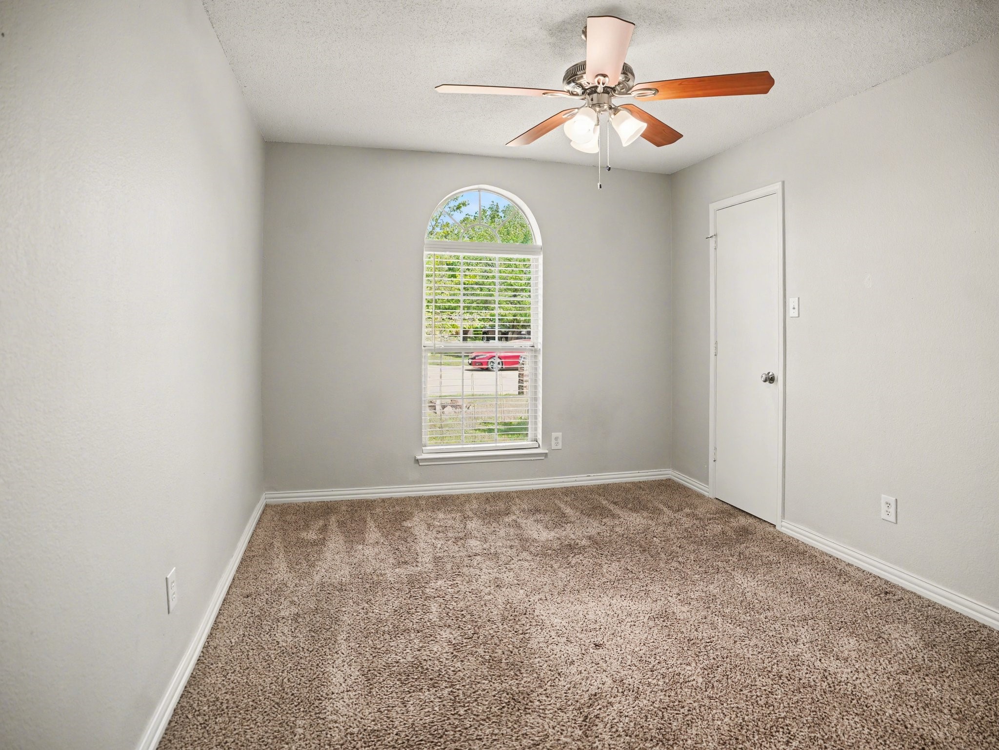 636 Dover Heights Trail Mansfield TX 76063
