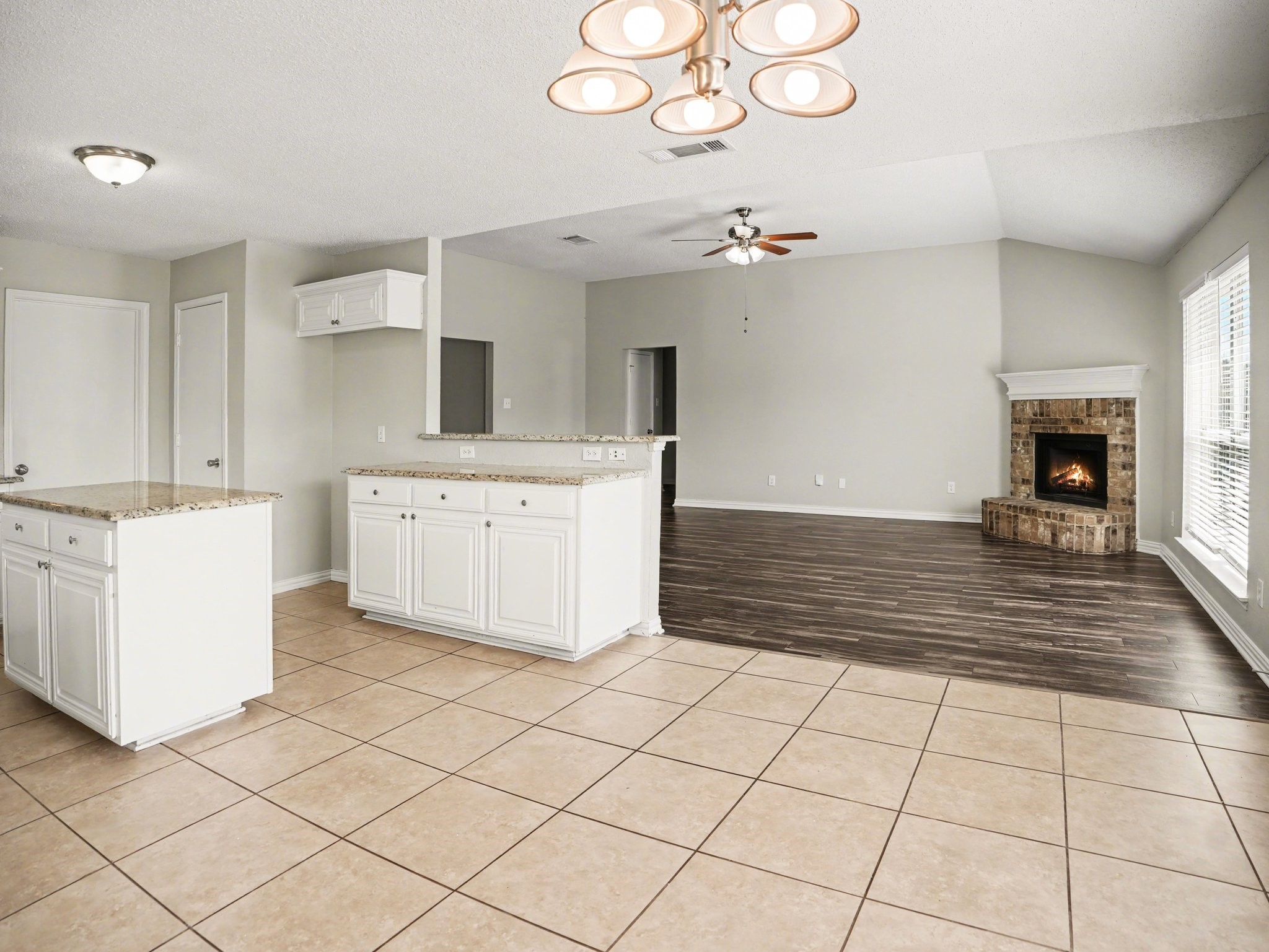 636 Dover Heights Trail Mansfield TX 76063