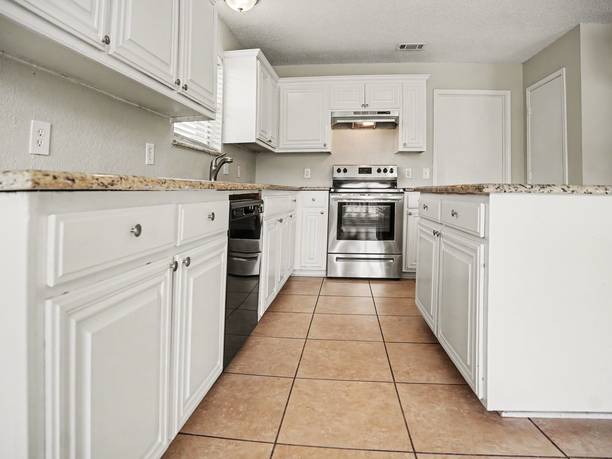 636 Dover Heights Trail Mansfield TX 76063