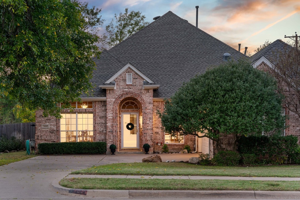 1900 Ivygreen Court Pantego TX 76013