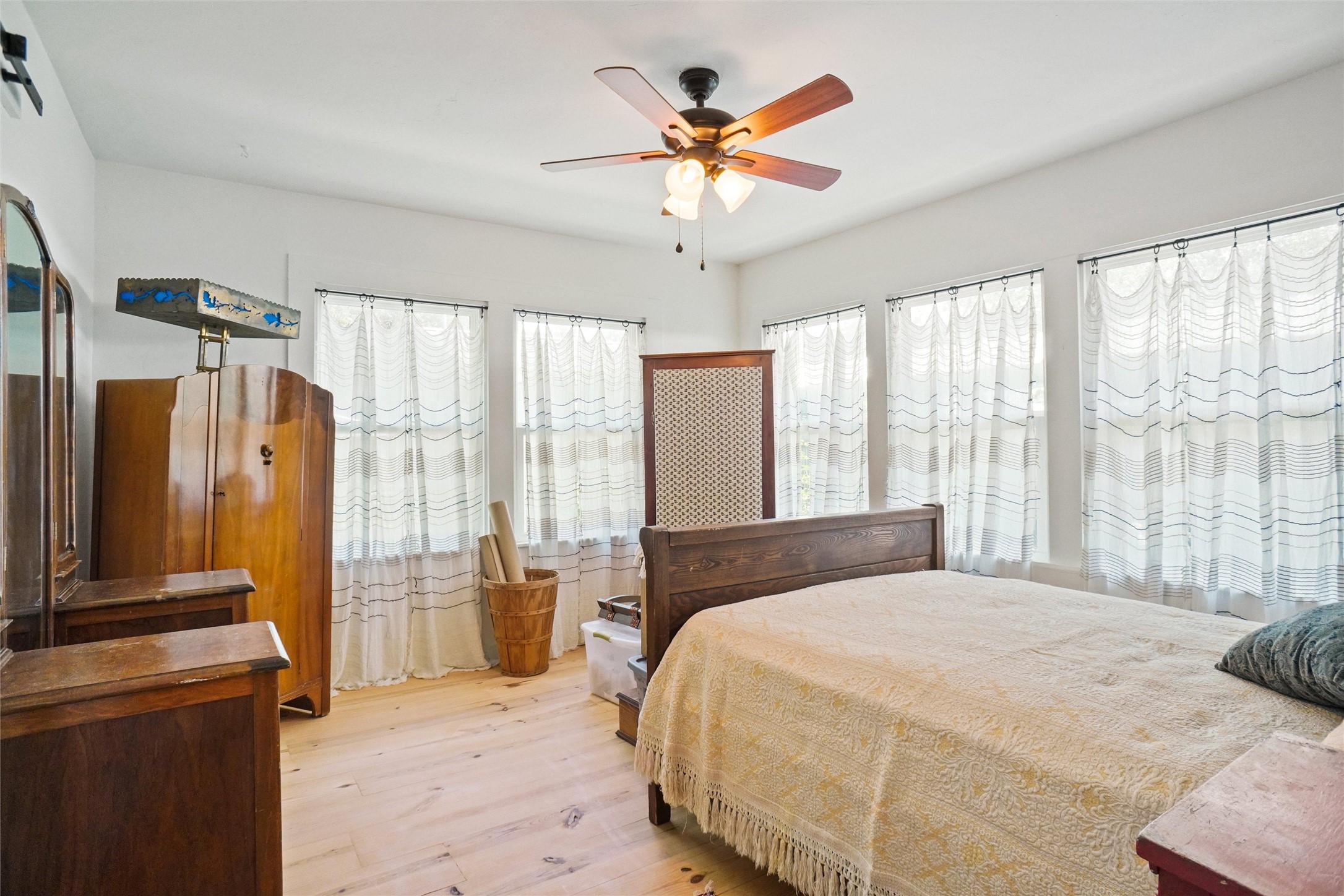 302 Collum Drive Lake Bridgeport TX 76426