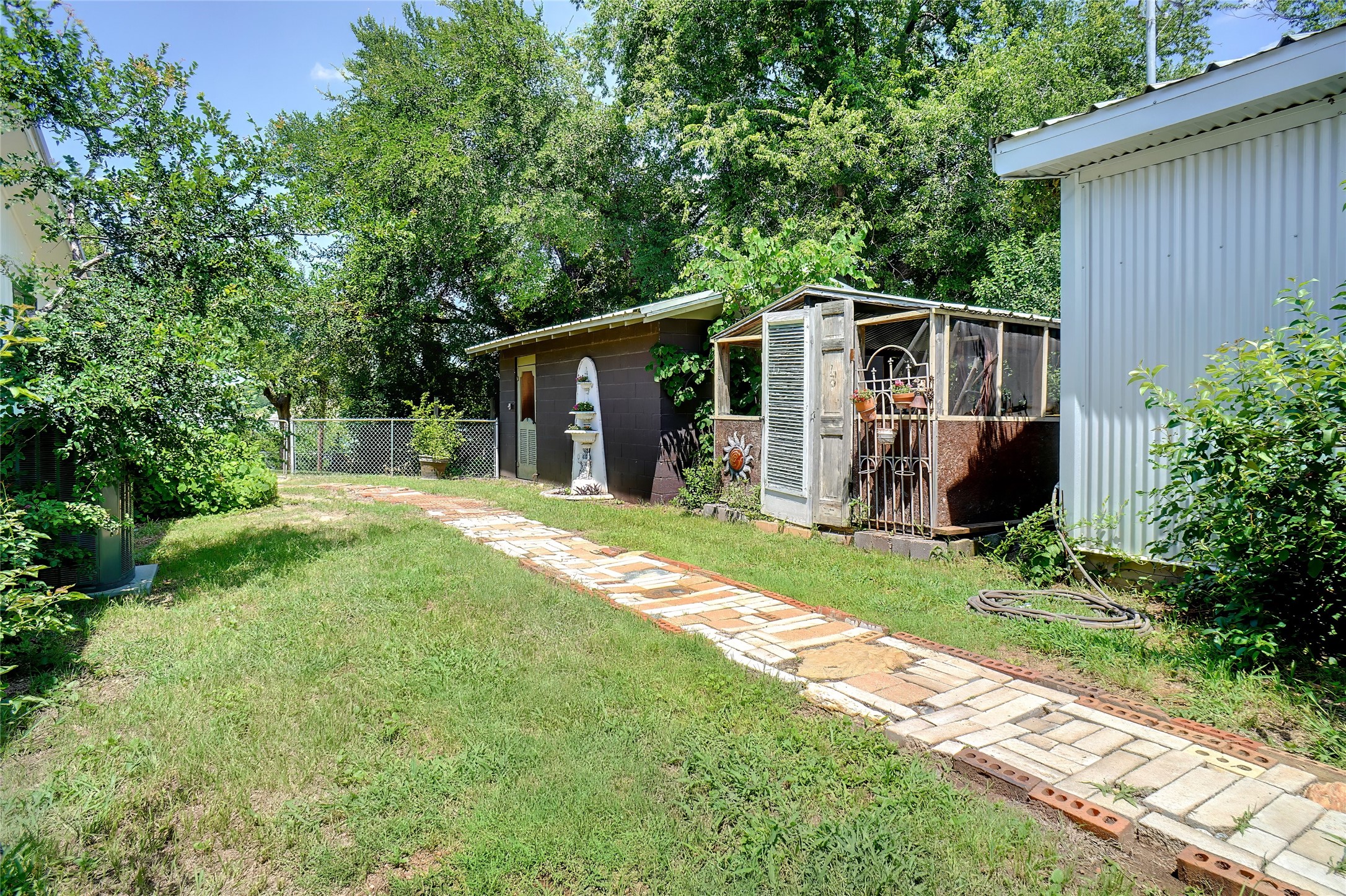 302 Collum Drive Lake Bridgeport TX 76426
