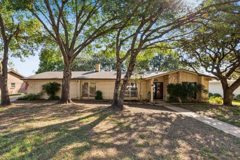 4512 Starlight Drive Haltom City TX 76117