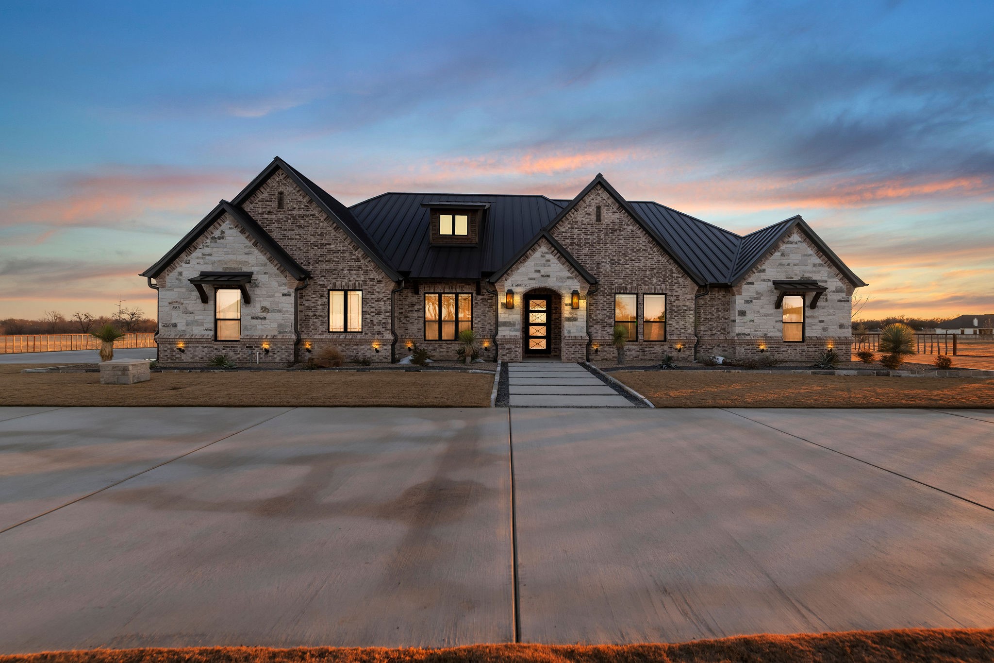 553 Royal Santana Run Weatherford TX 76087